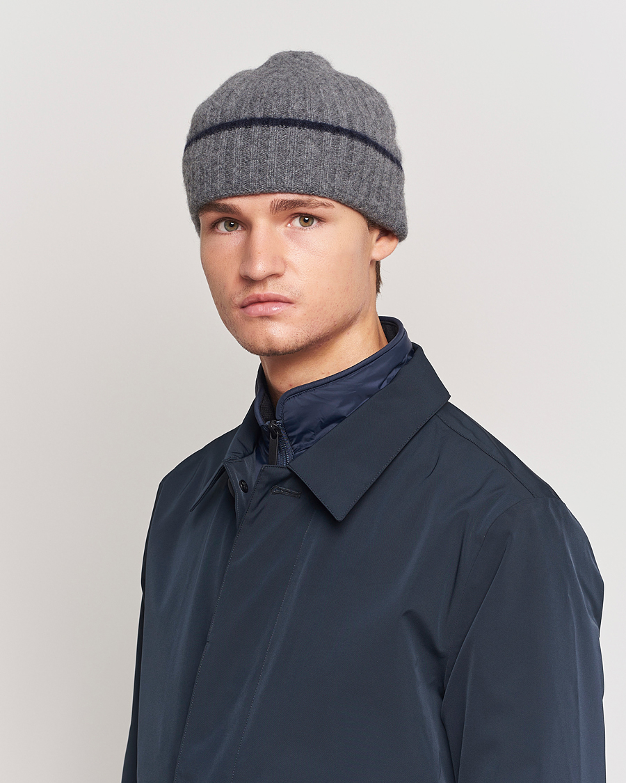 Herre | Amanda Christensen Rib Knitted Cashmere Paspoal Cap Grey Melange | Amanda Christensen | Rib Knitted Cashmere Paspoal Cap Grey Melange
