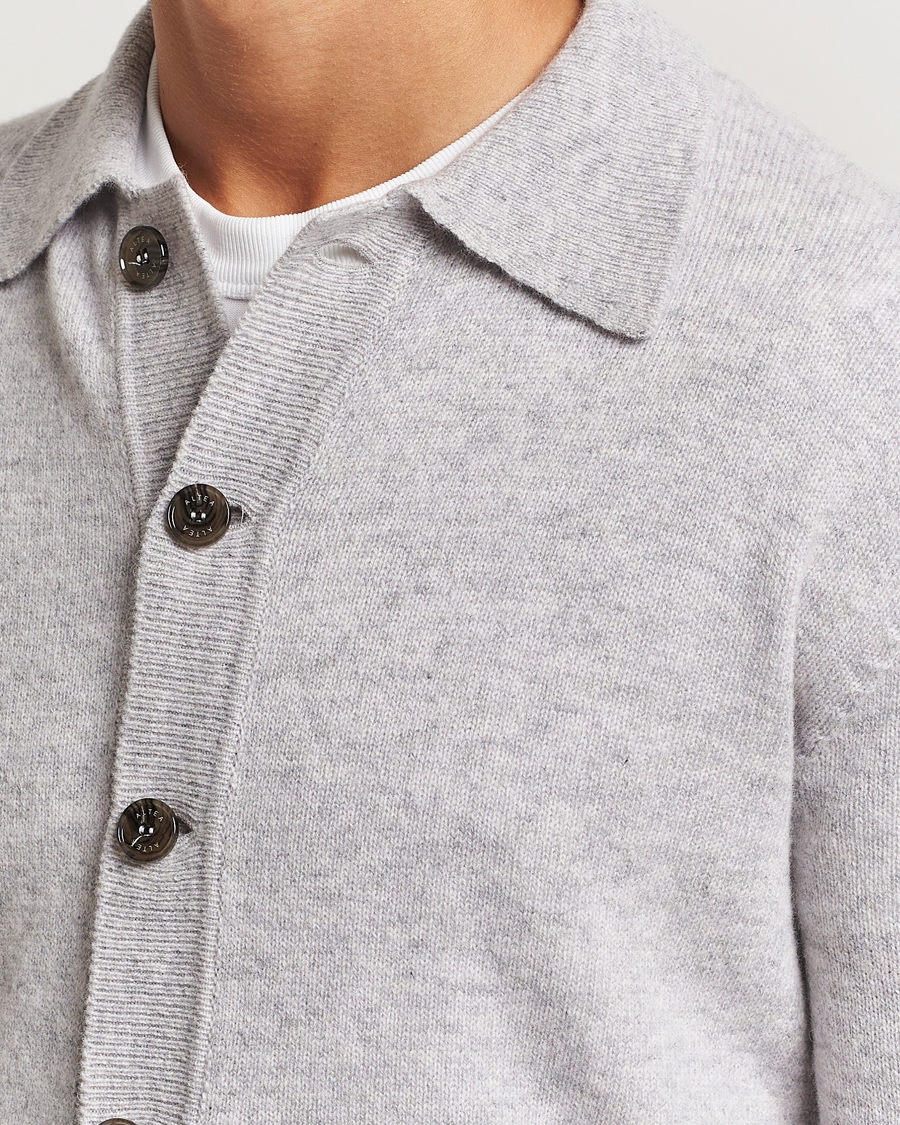 Herre | Trøjer | Altea | Shetland Collared Cardigan Light Grey