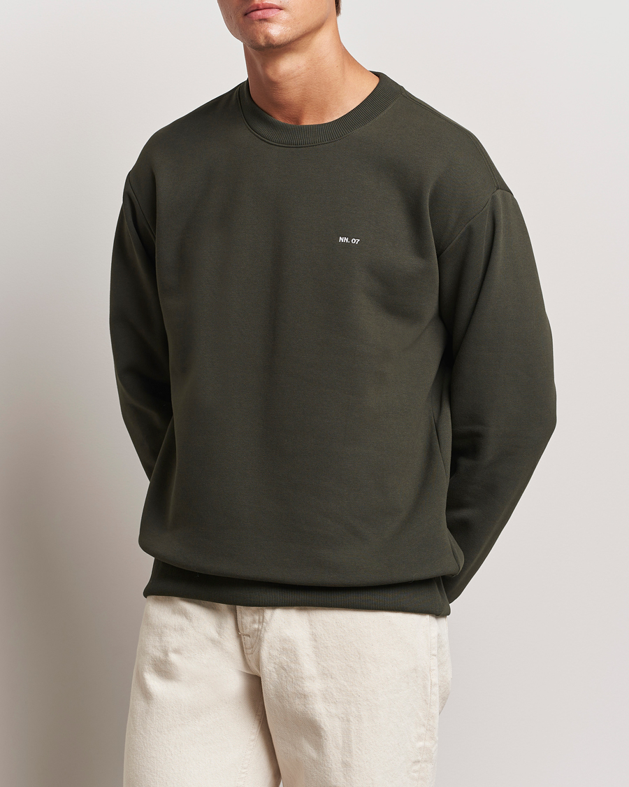 Herre | Trøjer | NN07 | Briggs Crew Neck Sweatshirt Dark Army