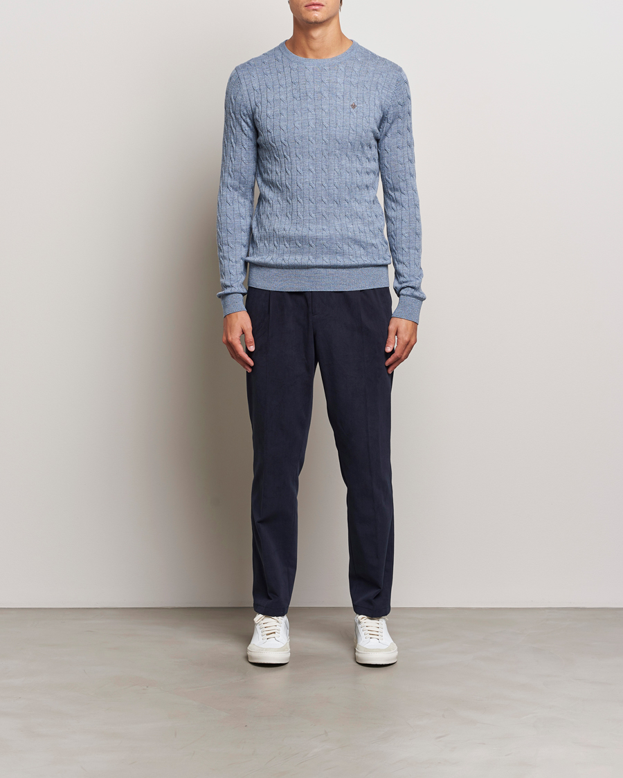 Herre | Trøjer | Morris | Merino Cable O-Neck Light Blue