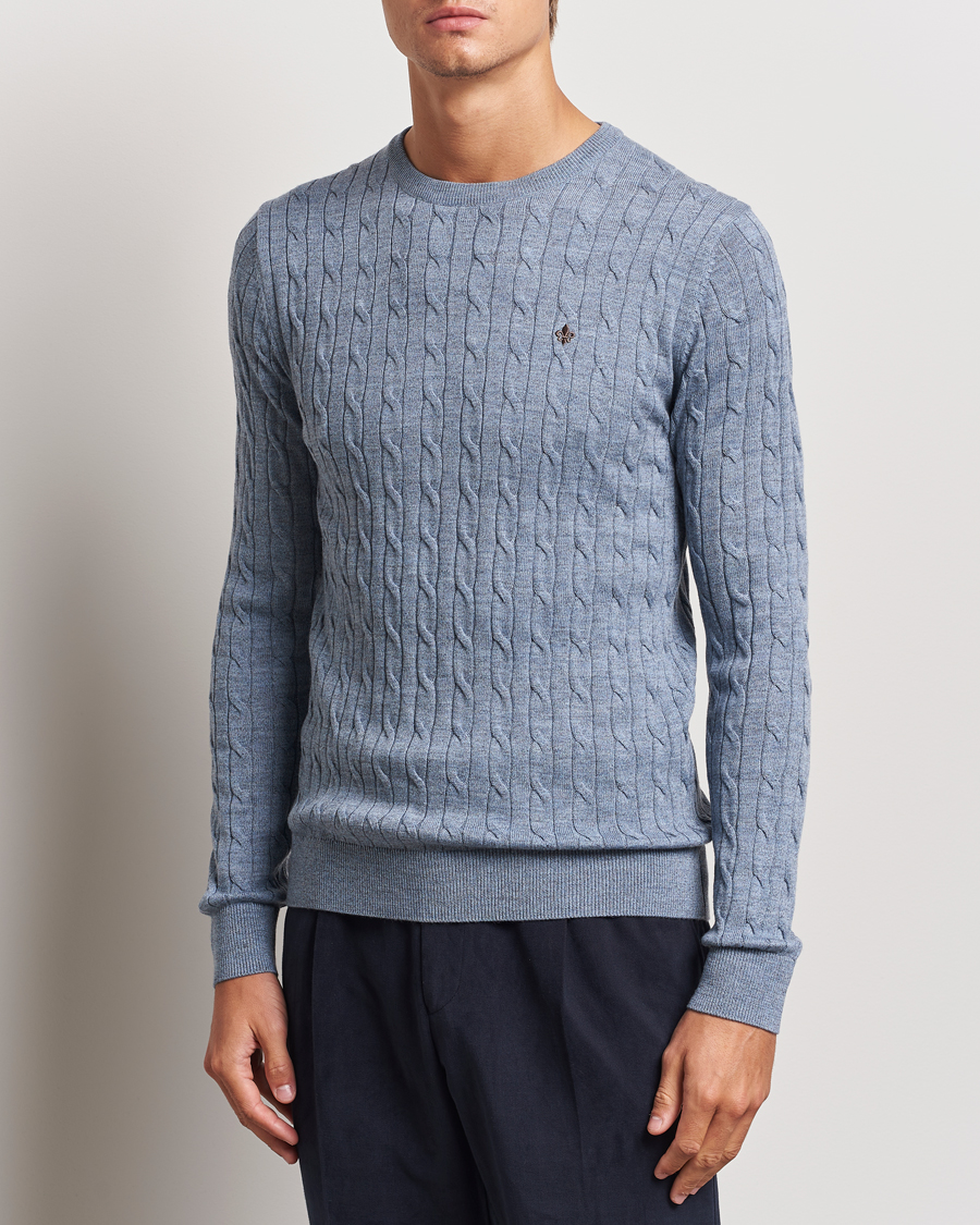 Herre | Trøjer | Morris | Merino Cable O-Neck Light Blue