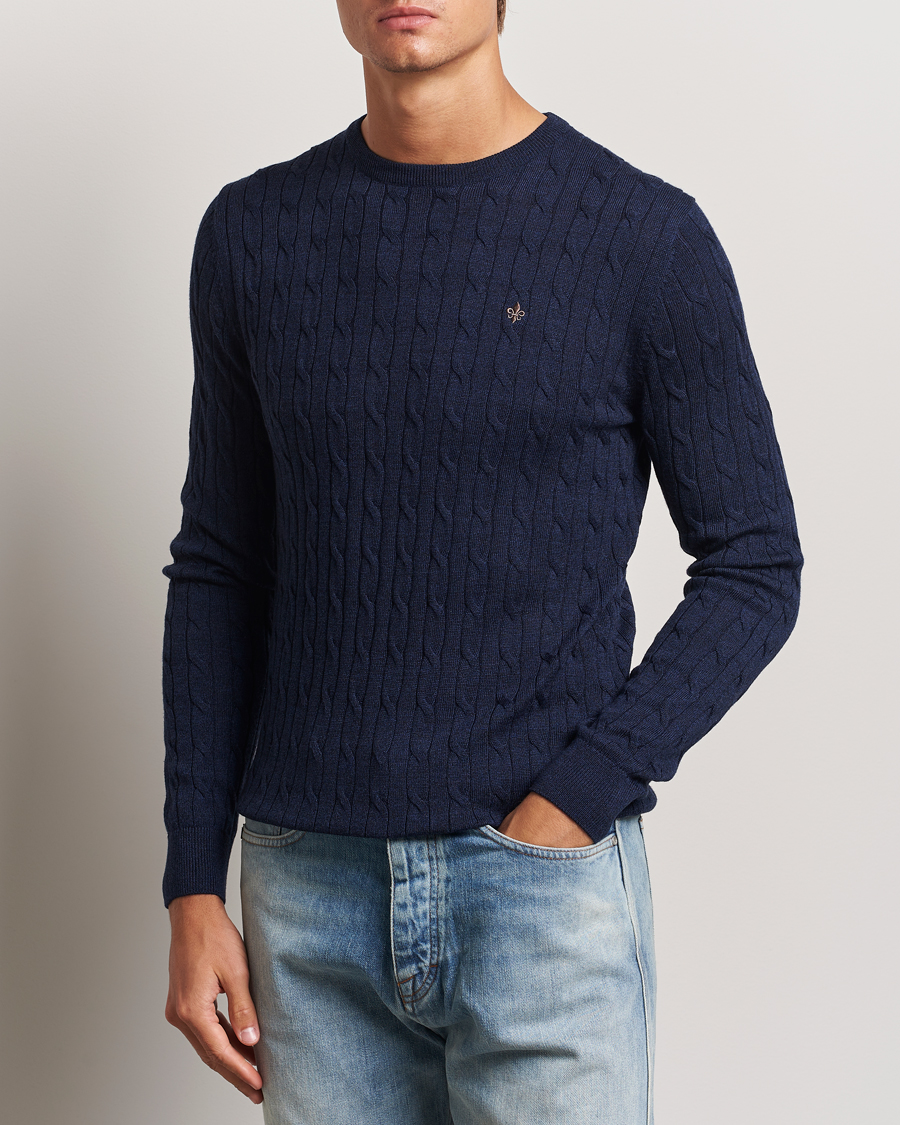 Herre | Trøjer | Morris | Merino Cable O-Neck Blue