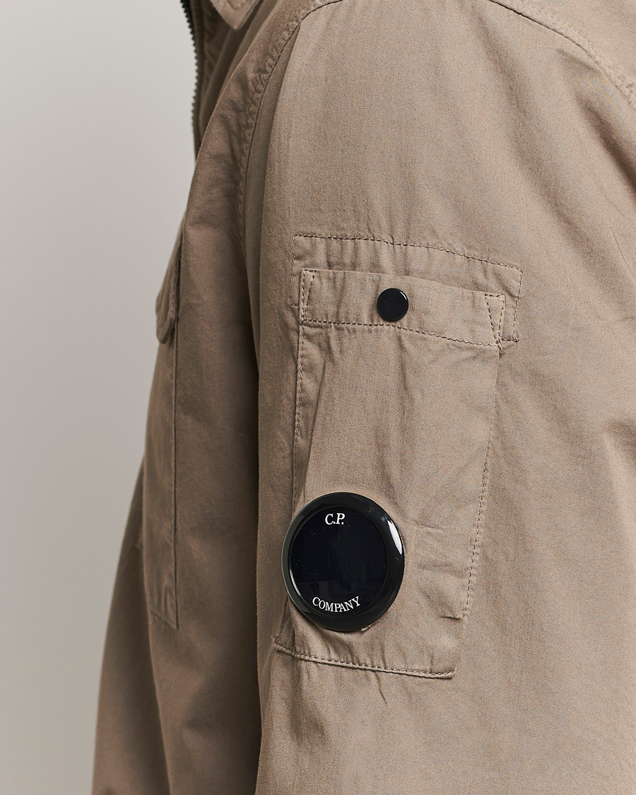 Herre | Skjorter | C.P. Company | Organic Cotton Gabardine Zip Overshirt Taupe