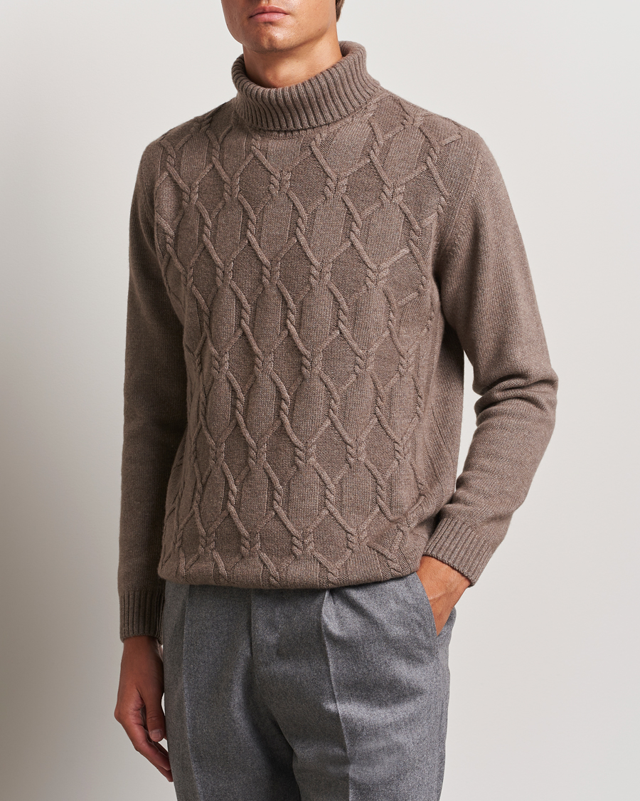 Herre | Trøjer | Oscar Jacobson | Salomon Heavy Knitted Cable Rollneck Light Brown