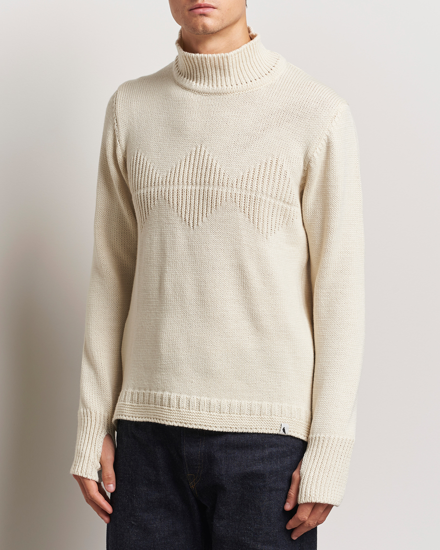 Herre | Trøjer | Peregrine | Mountain Guernsey Merino Funnel Neck Cream