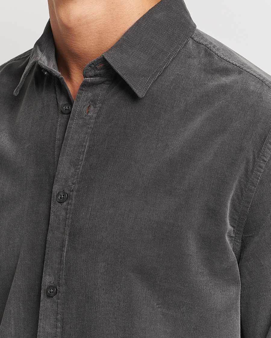 Herre | Skjorter | Samsøe Samsøe | Liam Baby Cord Shirt Volcanic Ash