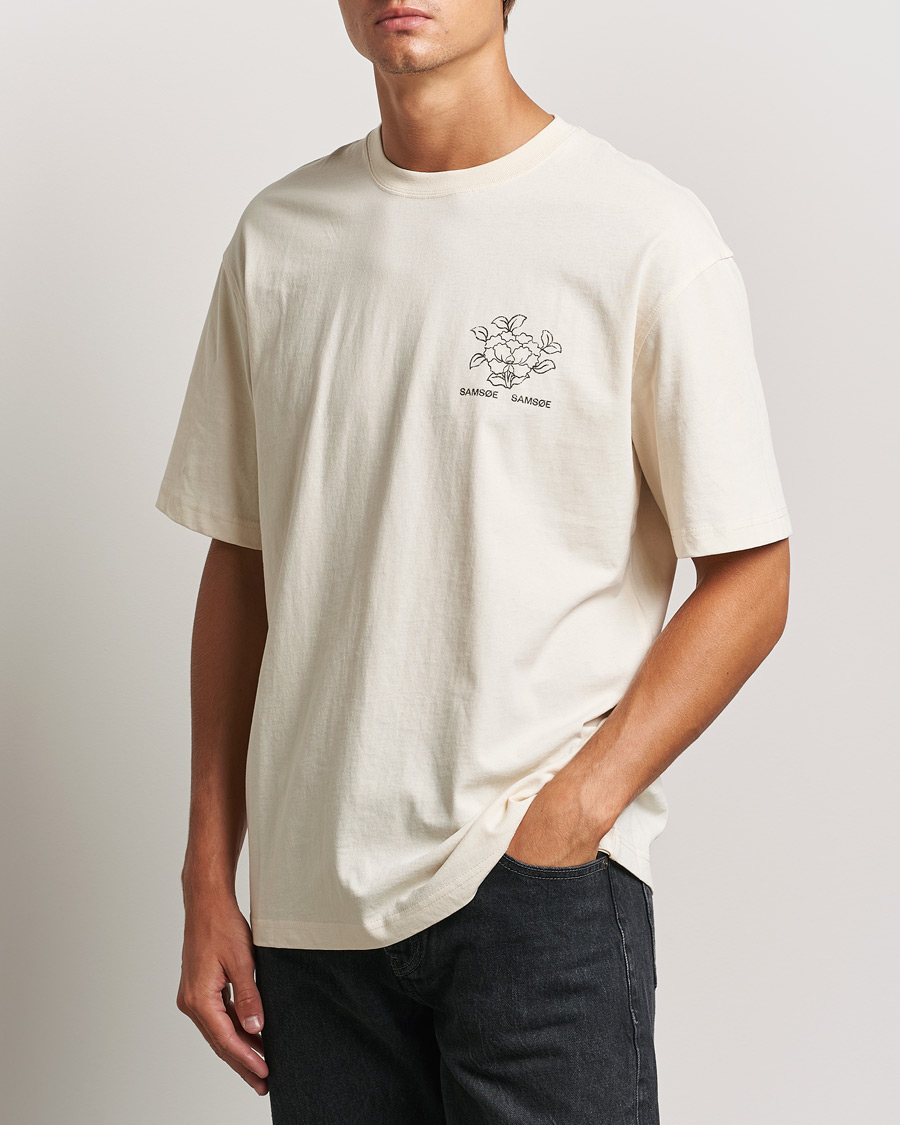Herre | T-Shirts | Samsøe Samsøe | Poetry Printed T-Shirt Neutral Lotus