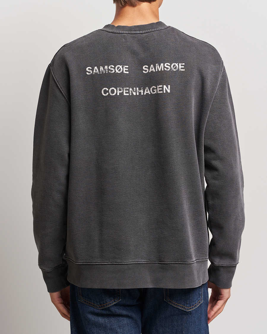 Herre | Trøjer | Samsøe Samsøe | Poetry Printed Crew Neck Sweatshirt Black Balance