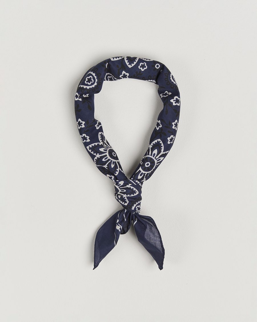 Herre | Drake's Classic Paisley Bandana Navy | Drake's | Classic Paisley Bandana Navy