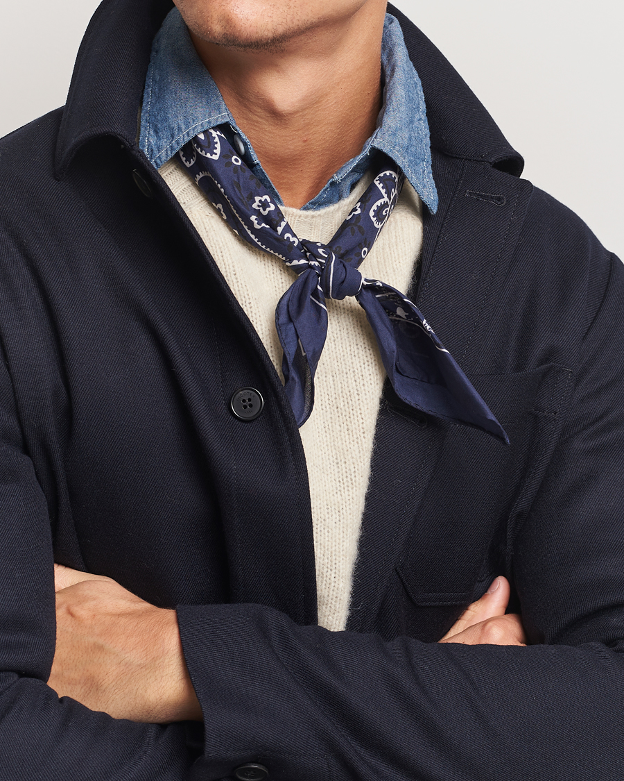 Herre | Drake's Classic Paisley Bandana Navy | Drake's | Classic Paisley Bandana Navy