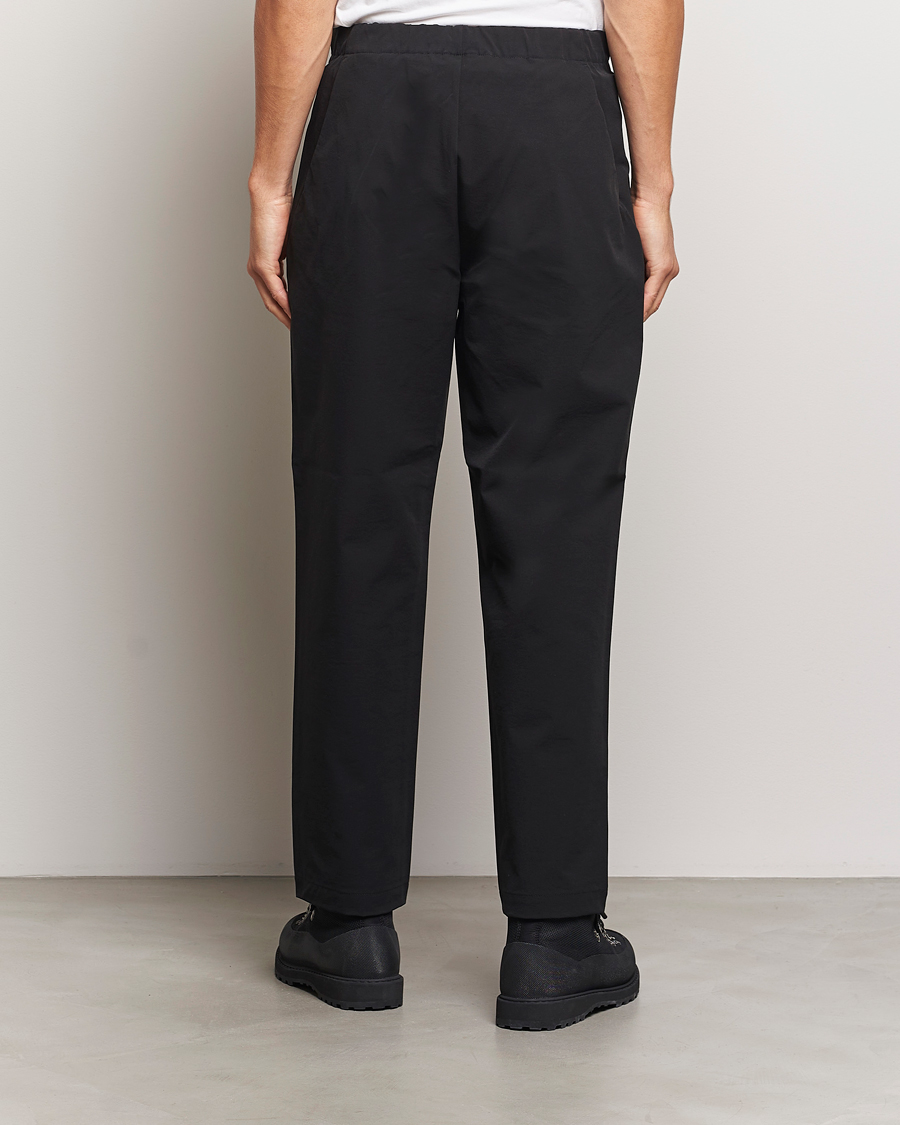 Herre | Bukser | Goldwin | One Tuck Tapered Stretch Pants Black