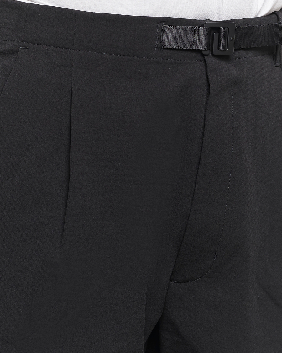 Herre | Bukser | Goldwin | One Tuck Tapered Stretch Pants Black