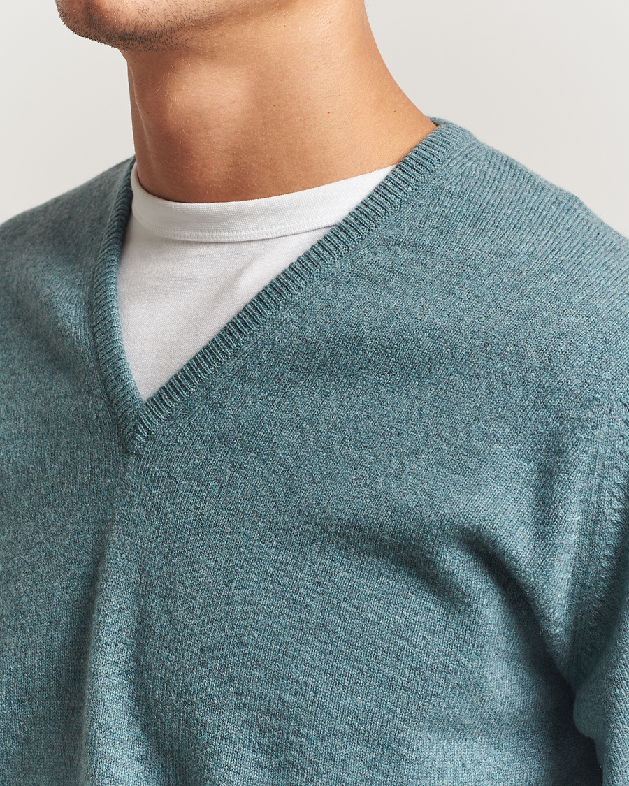 Herre | Trøjer | William Lockie | Rob Lambswool V-Neck Caspian