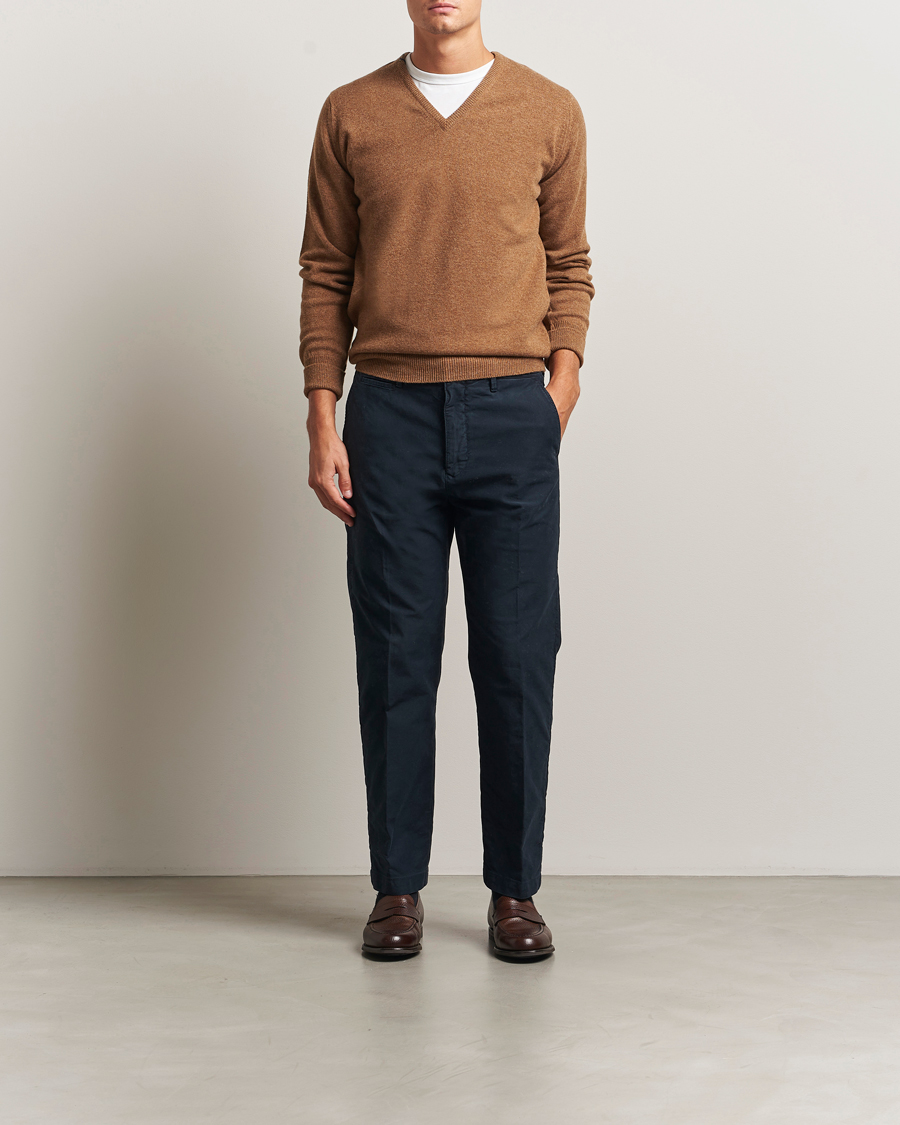Herre | Trøjer | William Lockie | Rob Lambswool V-Neck Savannah