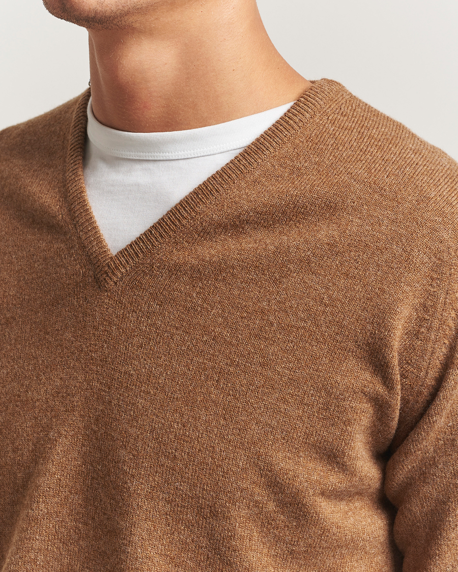 Herre | Trøjer | William Lockie | Rob Lambswool V-Neck Savannah