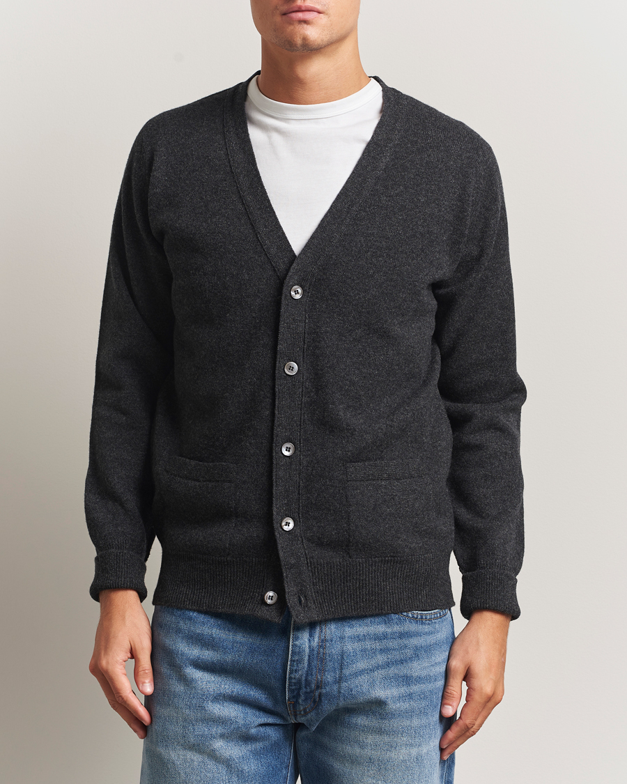 Herre | Trøjer | William Lockie | Rob Lambswool Cardigan Charcoal