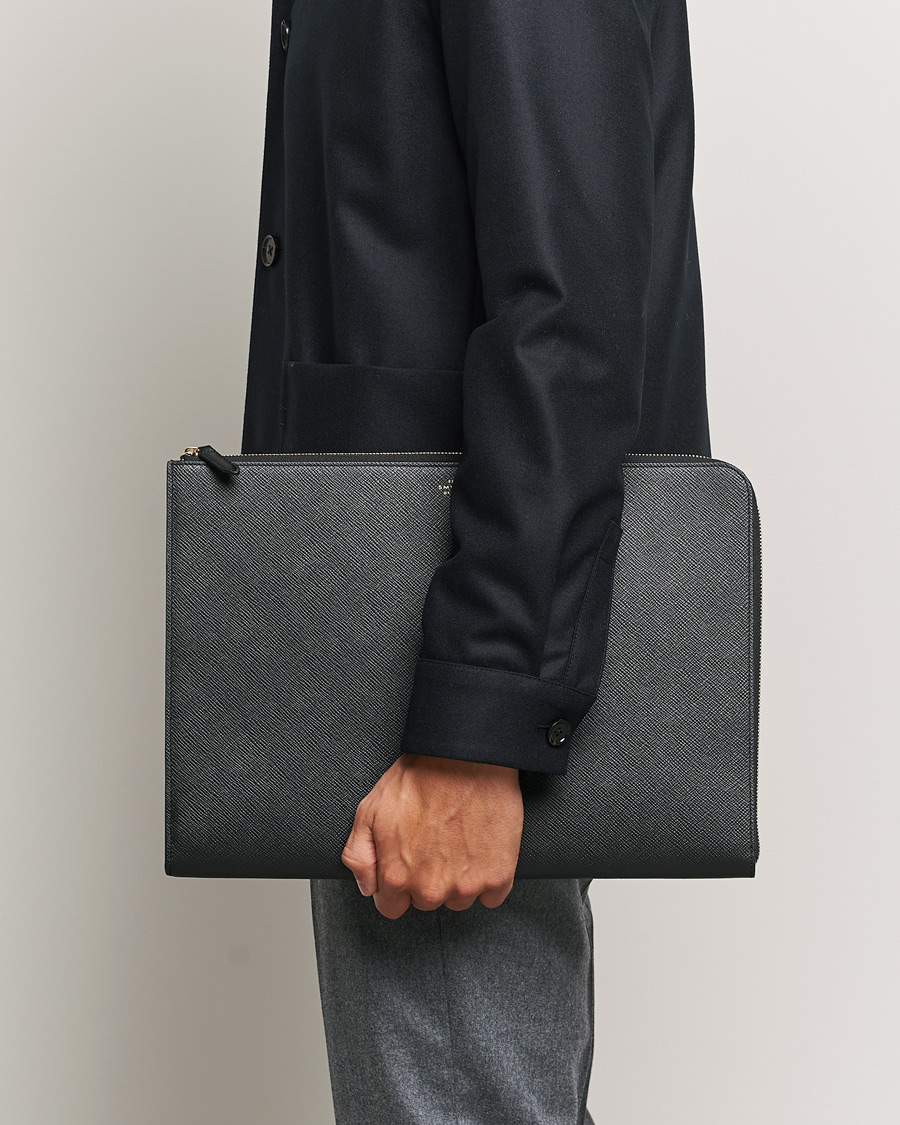 Herre | Tasker | Smythson | Panama Large Laptop Case Black