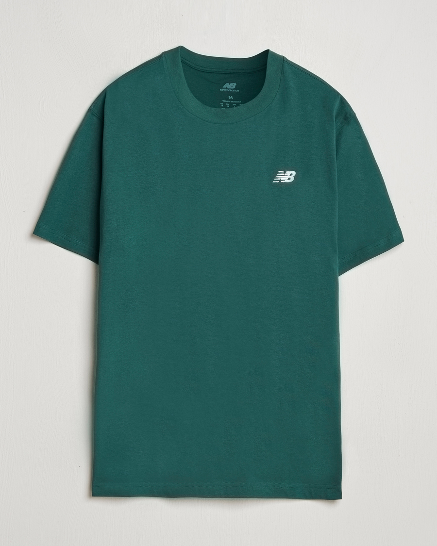 Herre | T-Shirts | New Balance | Essentials T-Shirt Nightwatch Green