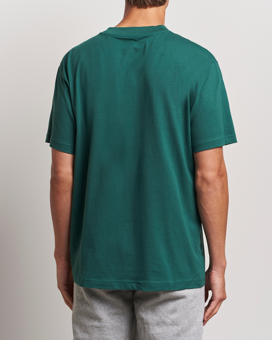 Herre | T-Shirts | New Balance | Essentials T-Shirt Nightwatch Green