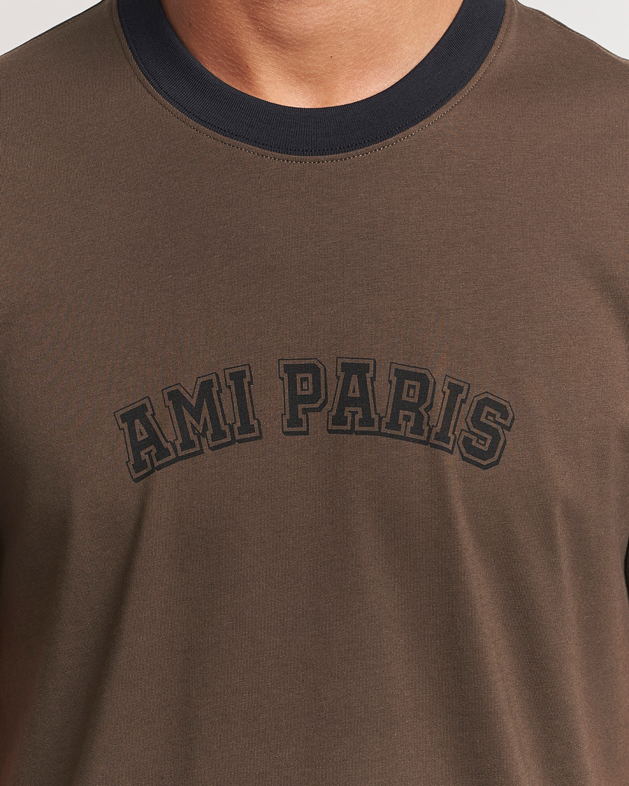 Herre | T-Shirts | AMI | Paris Logo T-Shirt Dark Coffee