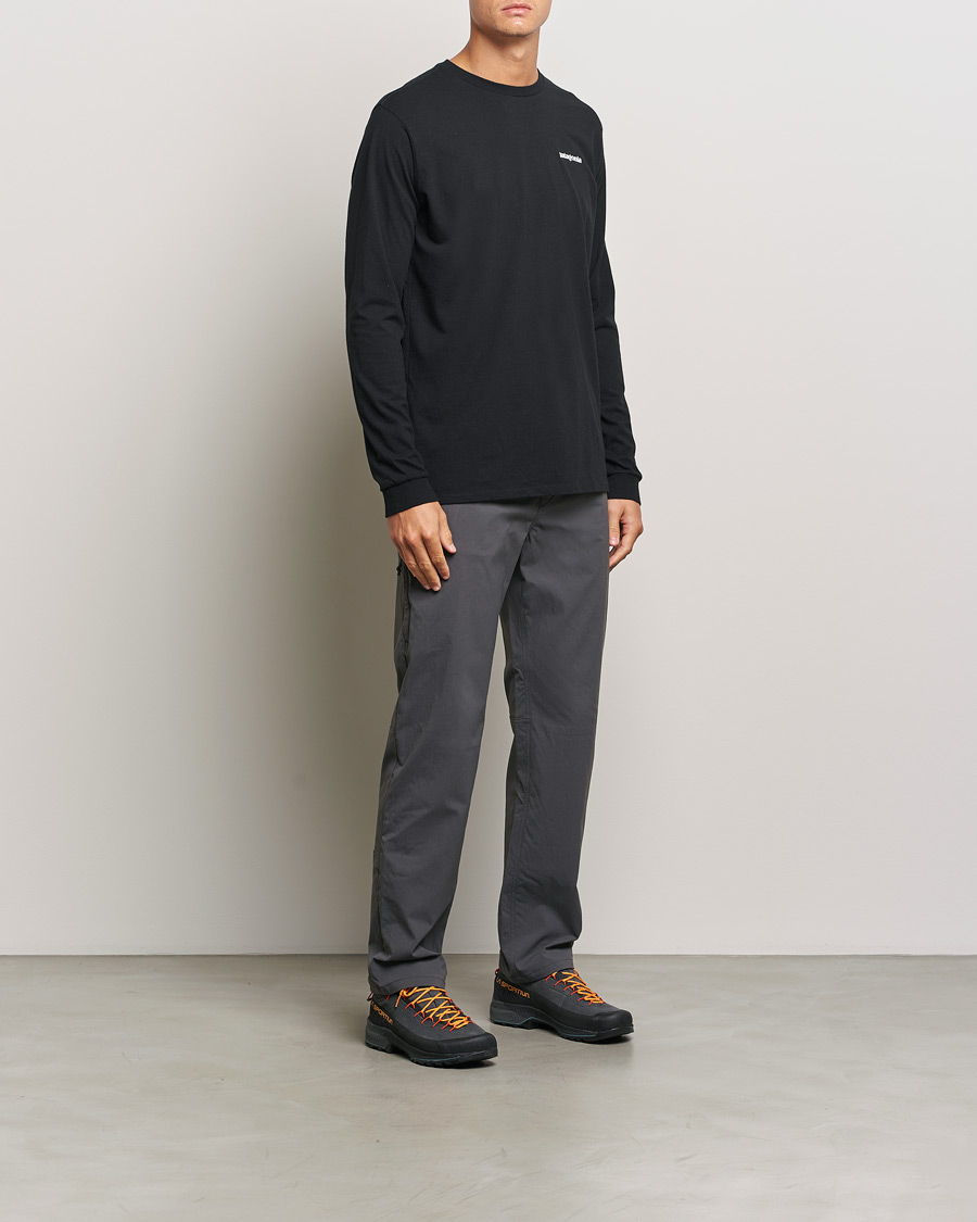 Herre | T-Shirts | Patagonia | P-6 Logo Responsibili LS T-Shirt Black