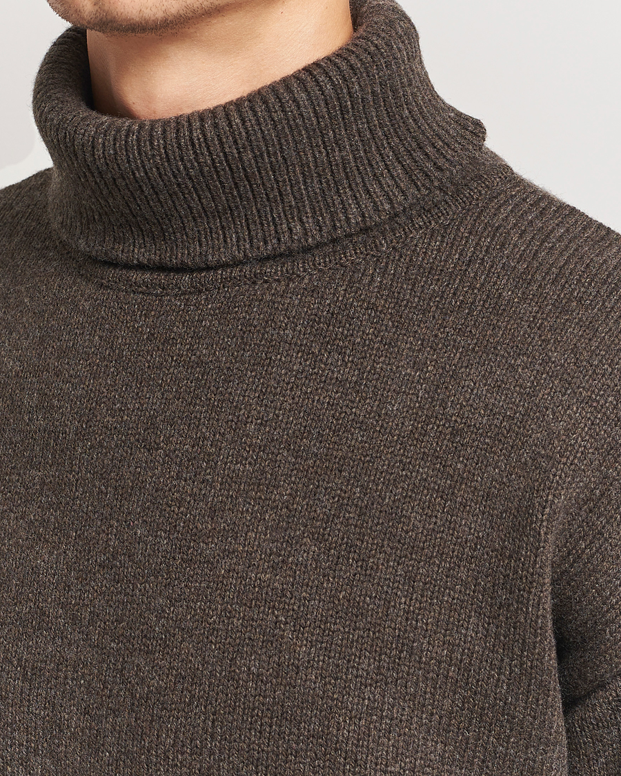 Herre | Trøjer | Colorful Standard | Merino Wool Turtleneck Coffee Brown