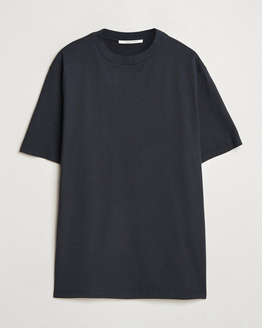 Herre | T-Shirts | A Day's March | Tron Relaxed T-Shirt Black