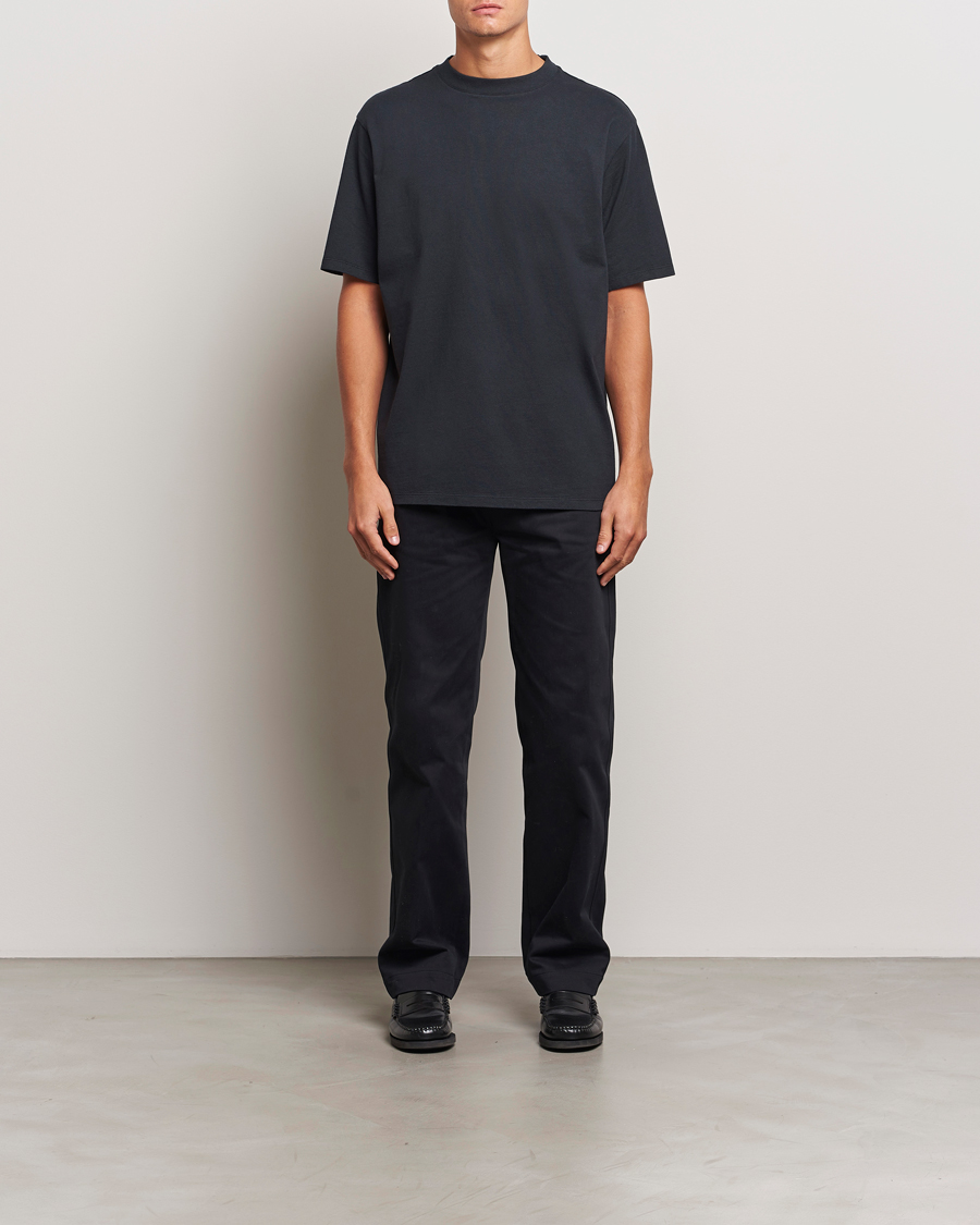 Herre | T-Shirts | A Day's March | Tron Relaxed T-Shirt Black