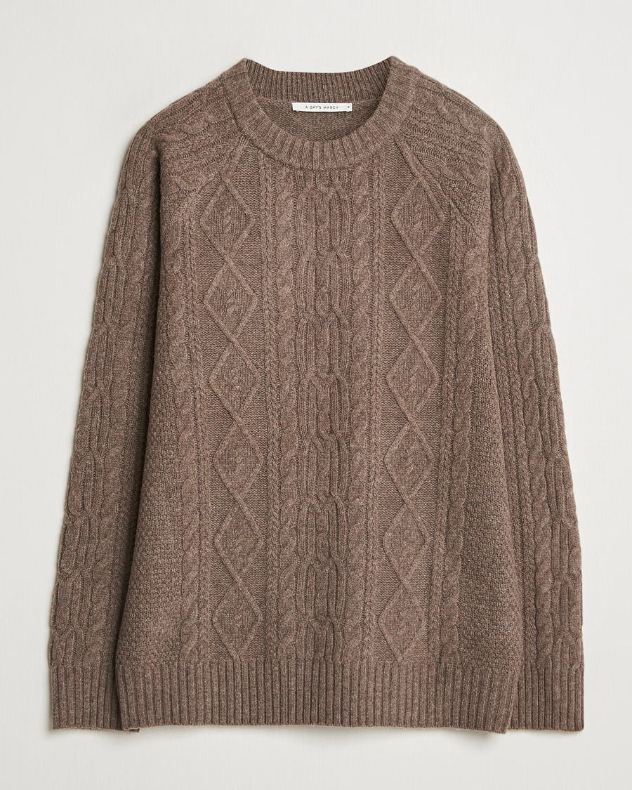 Herre | Trøjer | A Day's March | Atlas Aran Knit Lambswool Sweater Dark Taupe