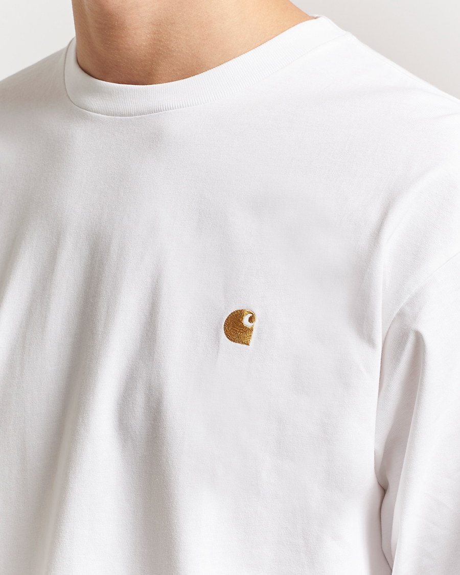 Herre | T-Shirts | Carhartt WIP | Chase Combed Cotton Long Sleeve T-Shirt White/Gold