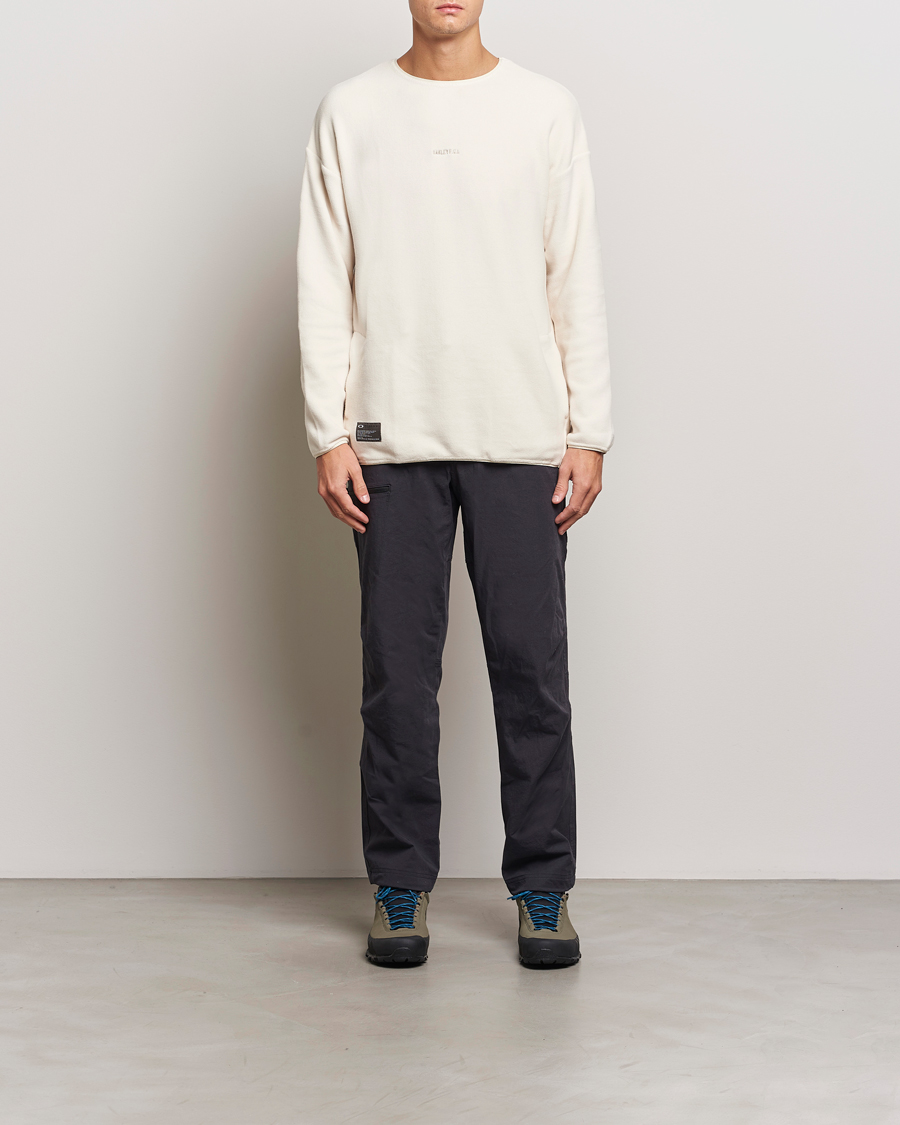 Herre | Trøjer | Oakley | FGL Micro Fleece Crew Bone