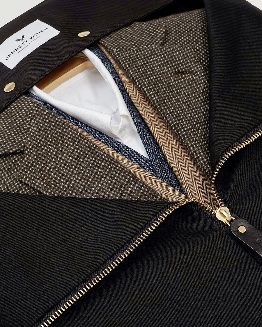 Herre | Tasker | Bennett Winch | Nylon Trifold Suit Carrier Black