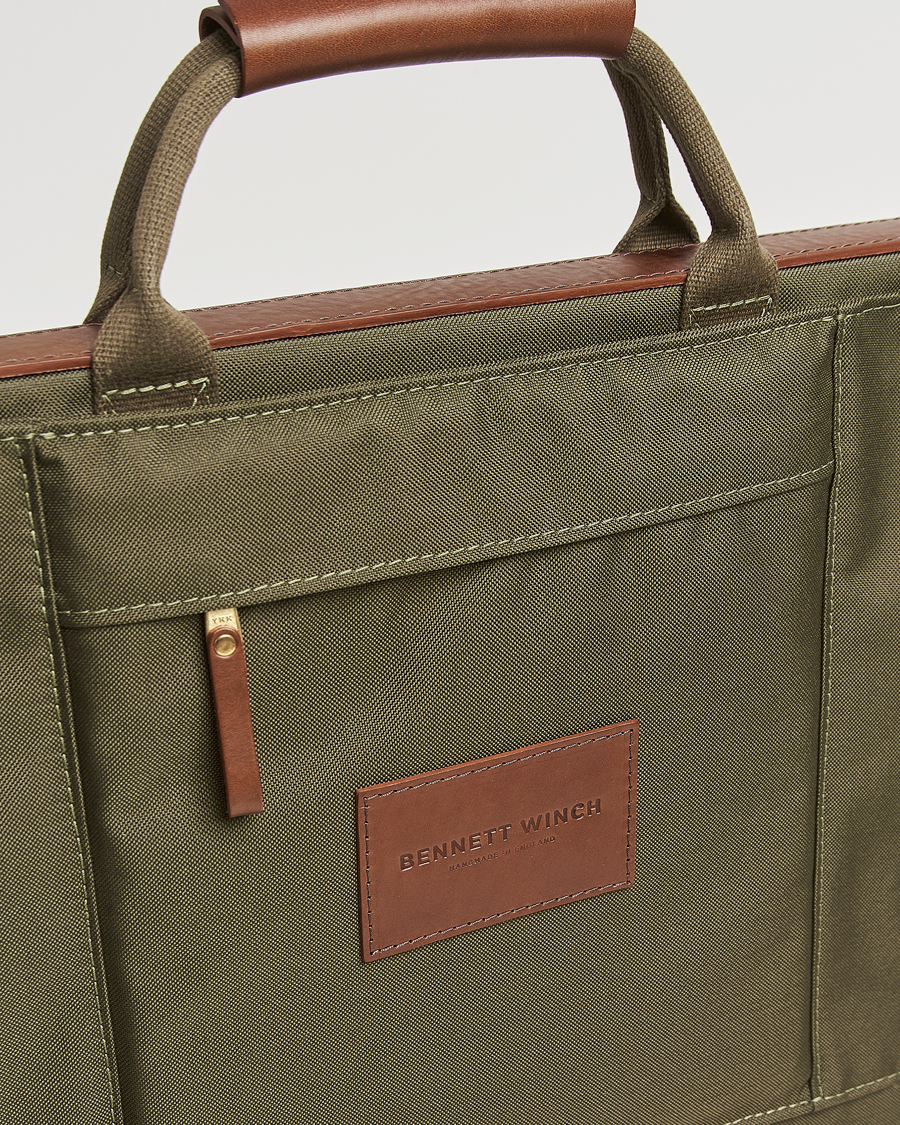 Herre | Tasker | Bennett Winch | Nylon Trifold Suit Carrier Olive