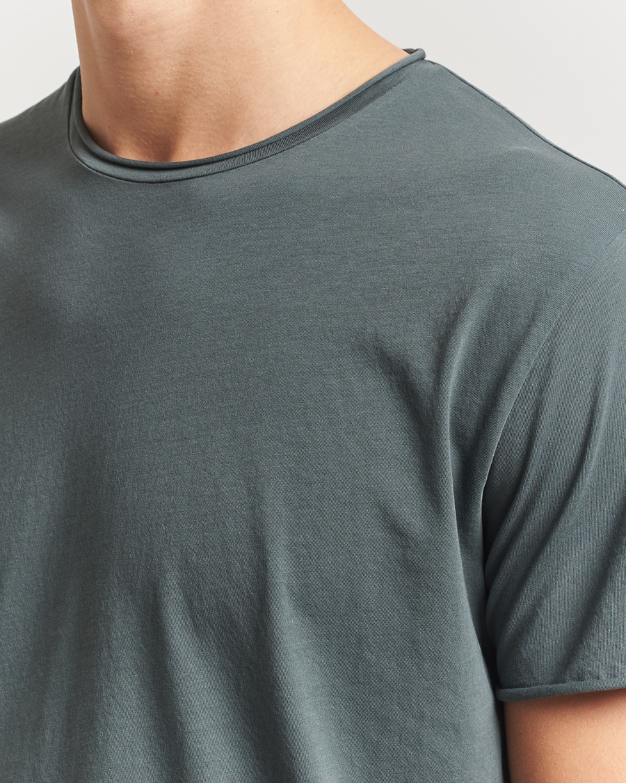 Herre | T-Shirts | Filippa K | Roll Neck Crew Neck T-Shirt Green Grey