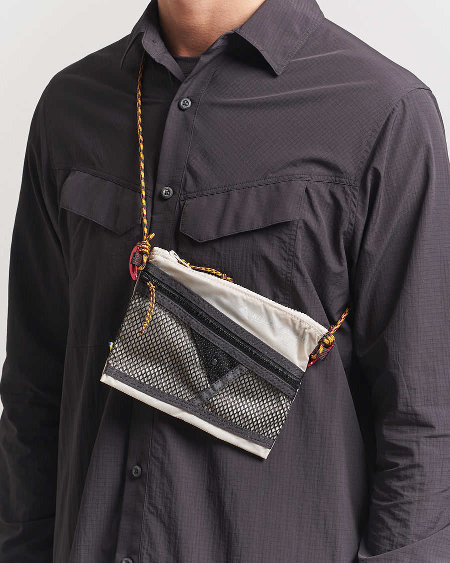 Herre | Tasker | Klättermusen | Algir Accessory Bag Small Putty Grey