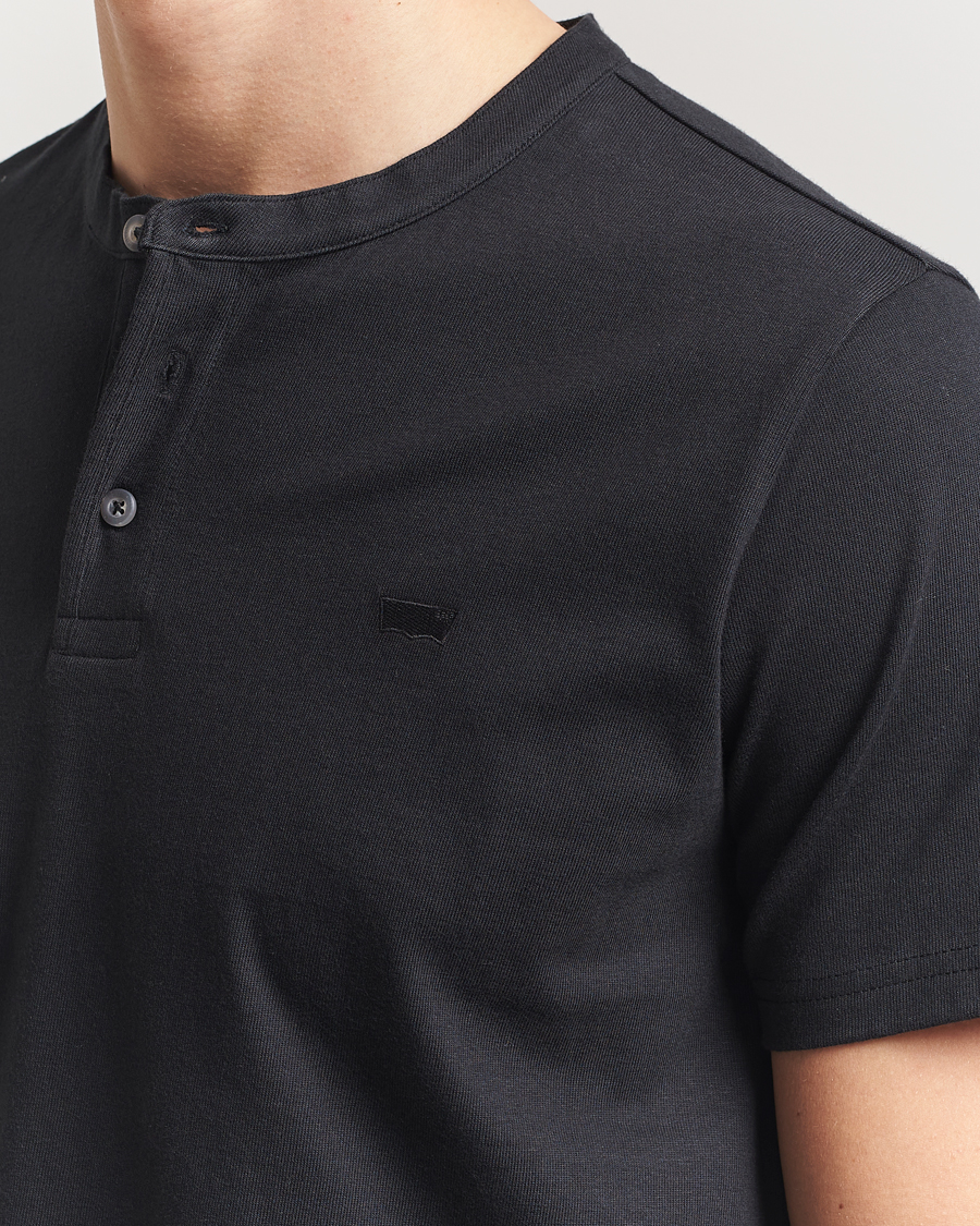 Herre | T-Shirts | Levi's | Short Sleeve Henley Mineral Black
