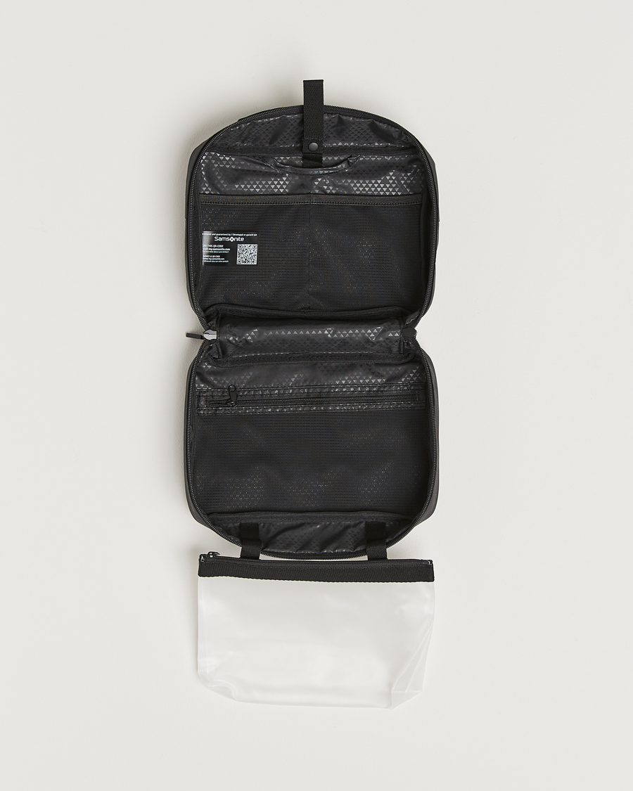 Herre | Tasker | Samsonite | StackD Hanging Toilet Kit Black
