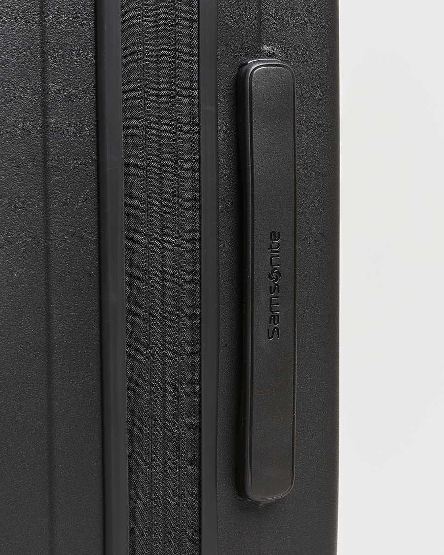 Herre | Tasker | Samsonite | Restackd Spinner Easy Access Carry-On Black