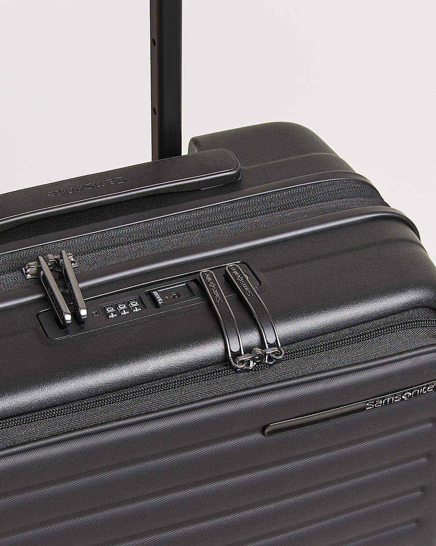 Herre | Tasker | Samsonite | Restackd Spinner Easy Access Carry-On Black
