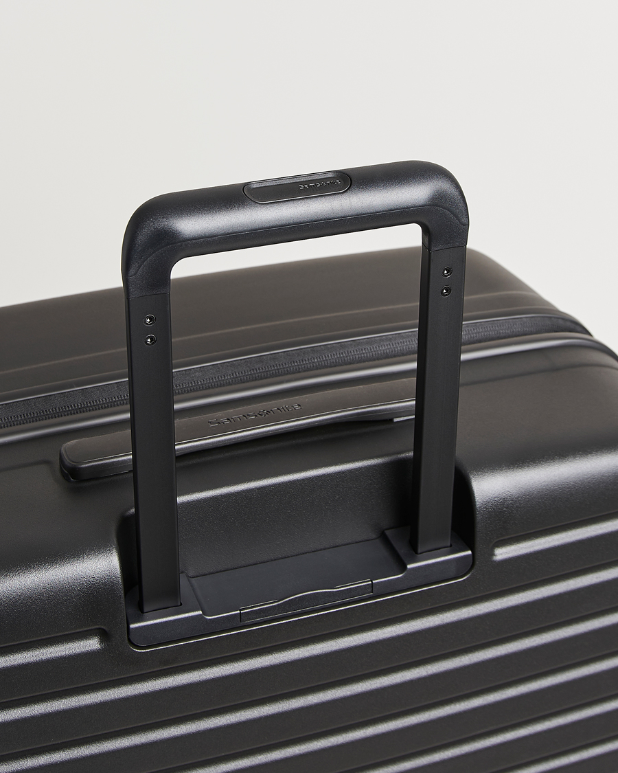 Herre | Tasker | Samsonite | Restackd Spinner Check-In Black