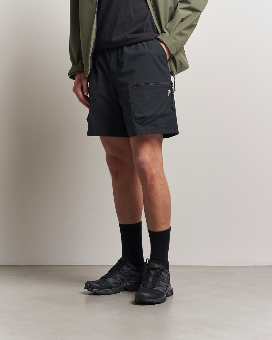 Herre | Shorts | Peak Performance | Outdoor Cargo Shorts Black