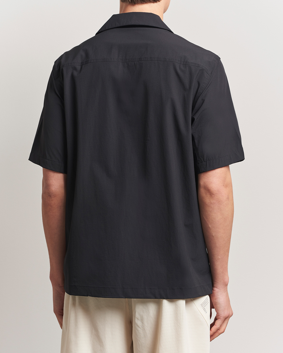 Herre | Skjorter | Oakley | Cuban Collar Short Sleeve Shirt Blackout