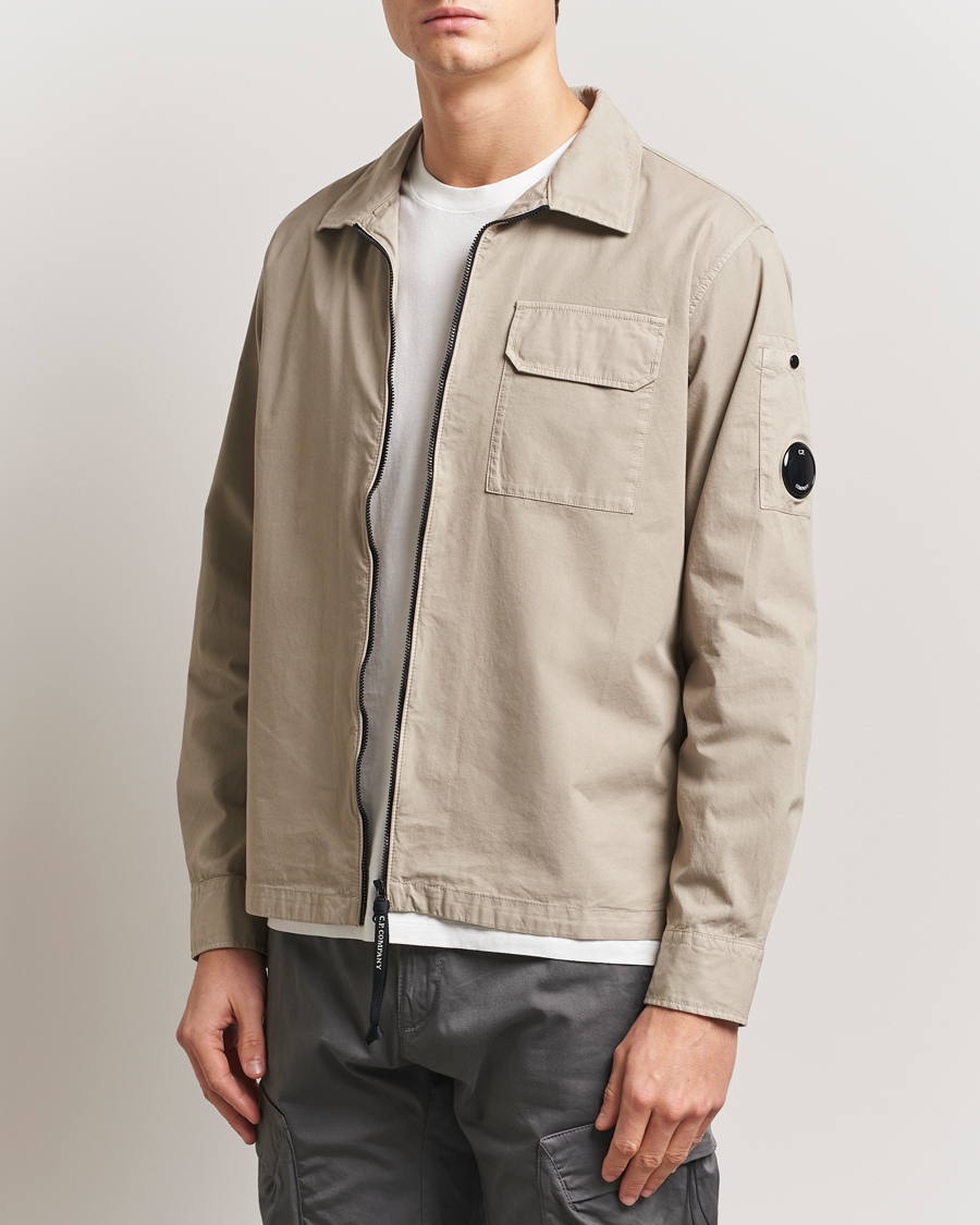 Herre | Skjorter | C.P. Company | Garment Dyed Gabardine Zip Shirt Jacket Beige