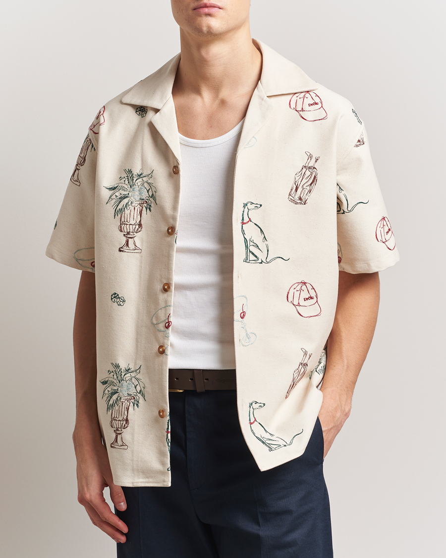 Herre | Skjorter | Drôle de Monsieur | Embroidered Country Club Shirt Ecru