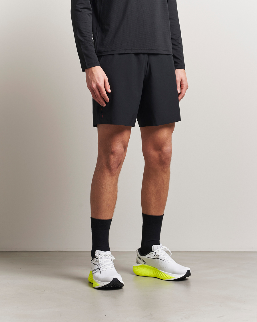 Herre | Shorts | Falke Sport | Perform Better Shorts Black