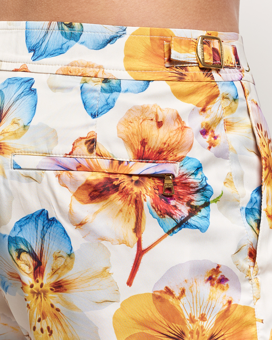 Herre | Badebukser | Orlebar Brown | Bulldog Oshibana Printed Swimshorts White Sand