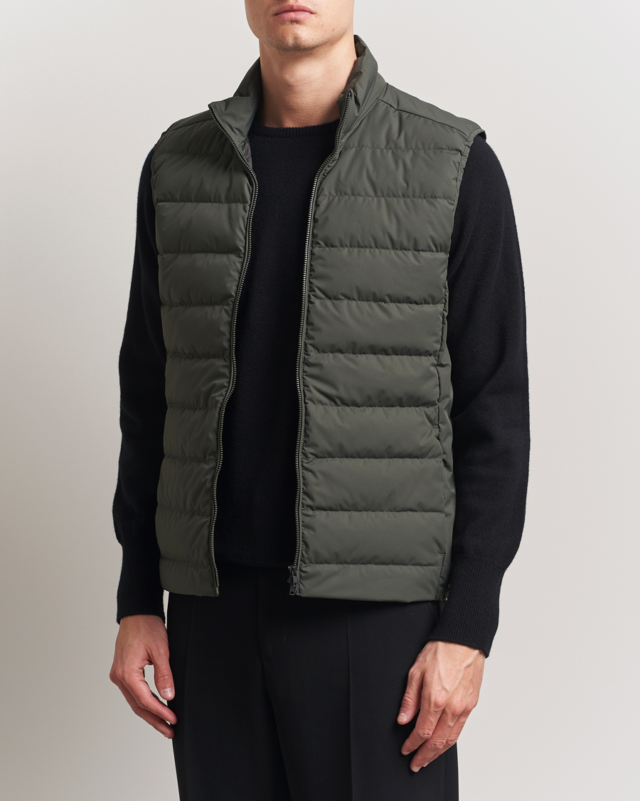 Herre | Jakker | Scandinavian Edition | Ratio II Lightweight Padded Vest Dark Olive