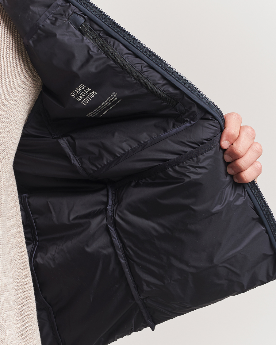 Herre | Veste | Scandinavian Edition | Ratio II Down Padded Vest Midnight Blue