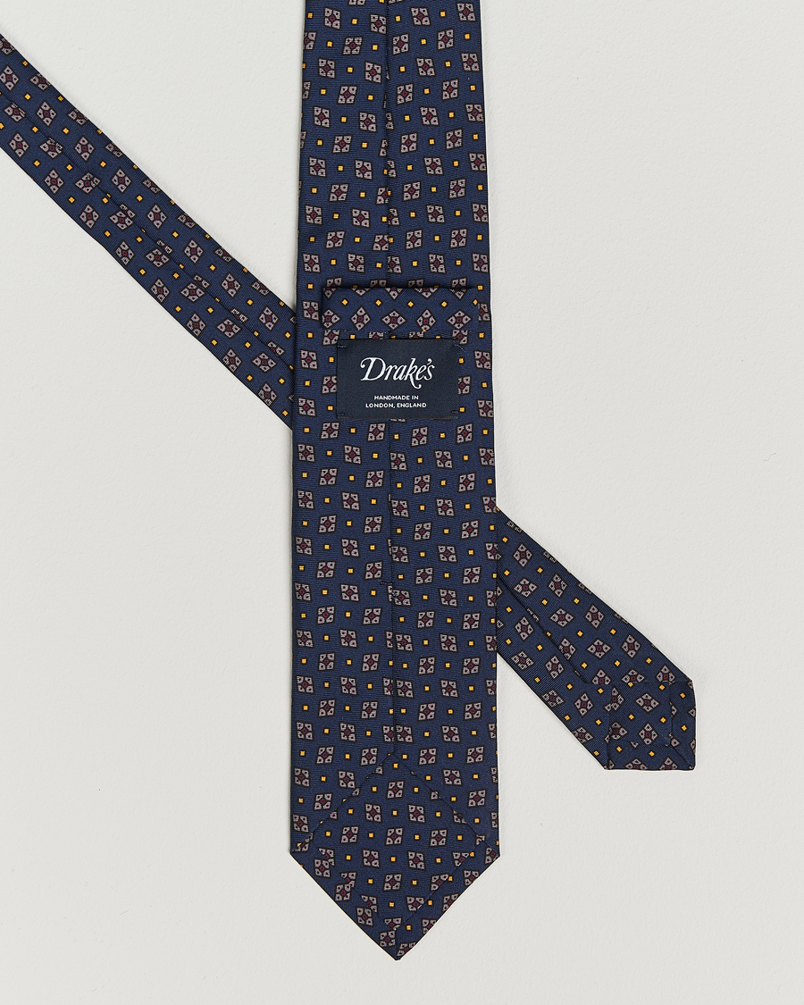 Herre | Drake's Mini Diamond Medallion Silk Twill Tie Navy | Drake's | Mini Diamond Medallion Silk Twill Tie Navy