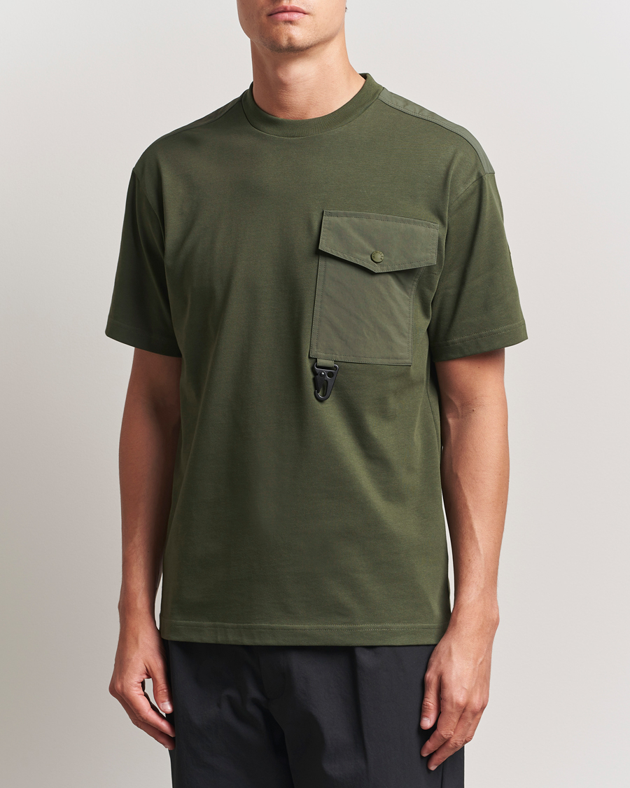 Herre | T-Shirts | Moncler Grenoble | Utility Pocket T-Shirt Military